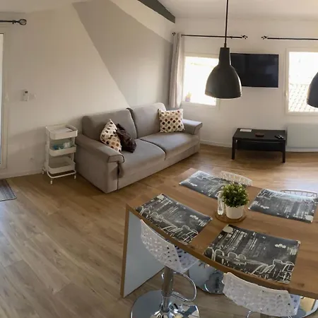 Spacieux Duplex, Vue Et Belle Terrasse