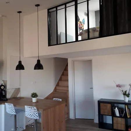 Spacieux Duplex, Vue Et Belle Terrasse Lägenhet