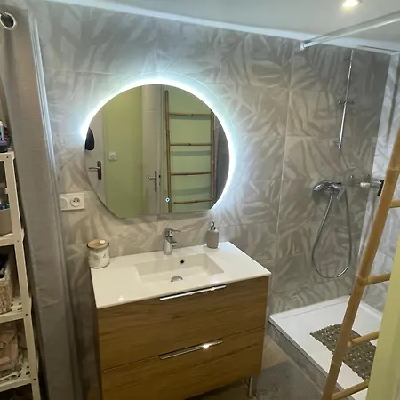 Apartman Spacieux Duplex, Vue Et Belle Terrasse Hyères